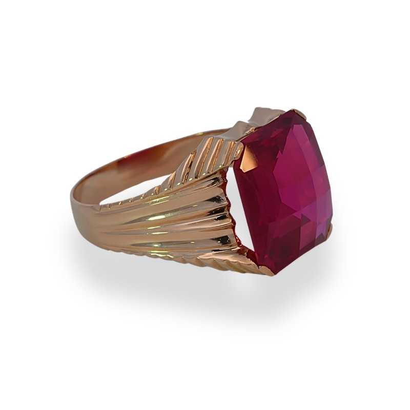 Sello en oro 18k con relieve y Rubí cuadrada