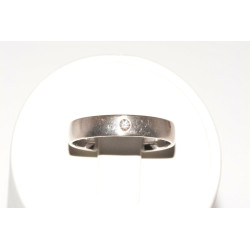 Alianza de oro blanco 18k con diamante
