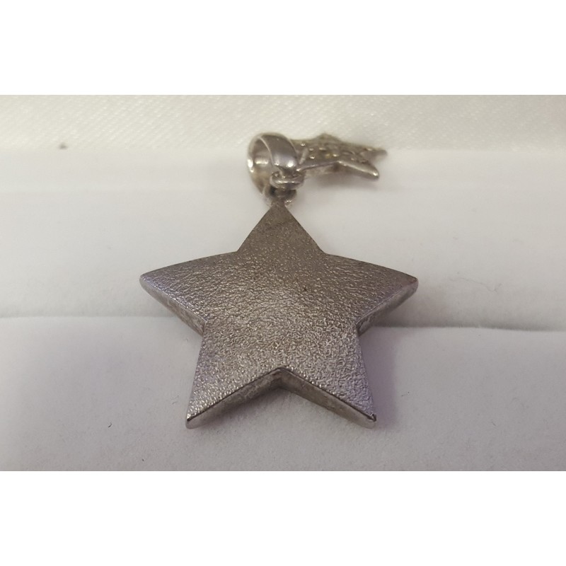 Colgante estrella de plata con circonitas