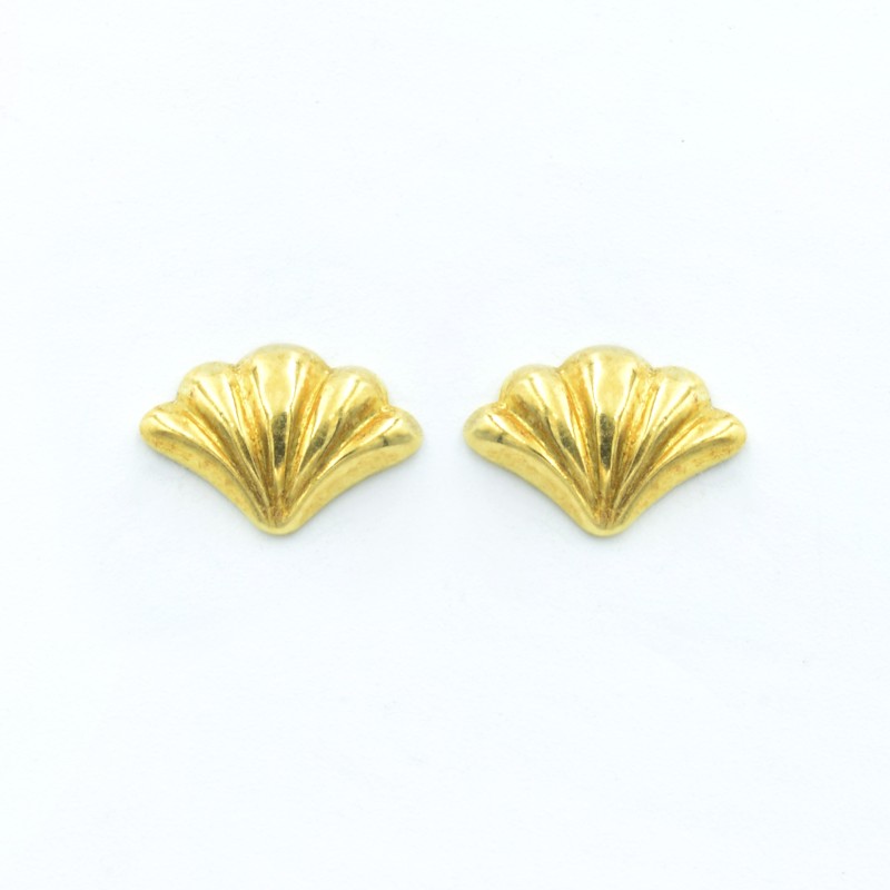 Pendiente concha oro 18k